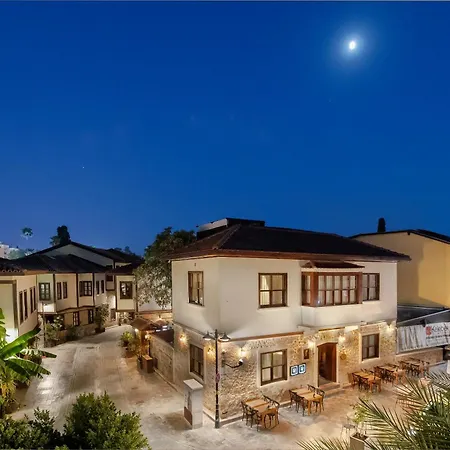 Saye Apart House